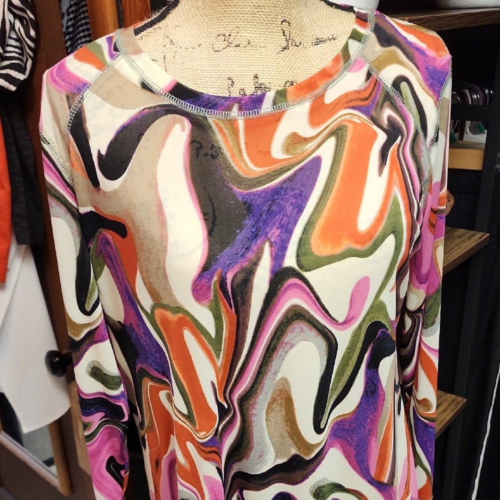 LOGO Layers by Lori GOLDSTEIN Multicolor Swirl Pattern Top